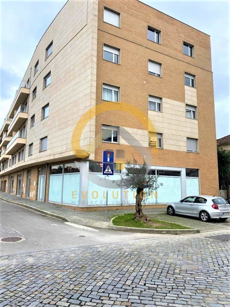Condominium in São Mamede do Coronado, Porto 11628984