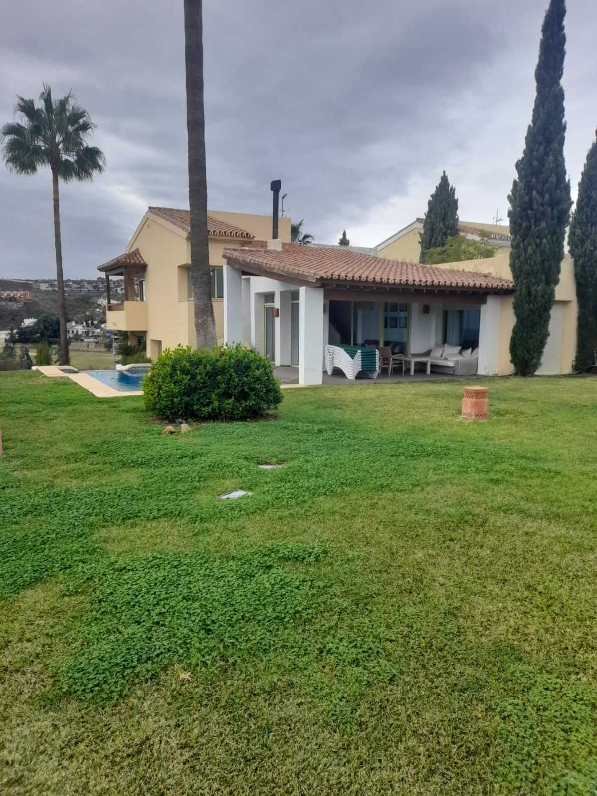 여러 집 에 Benahavís, Andalucía 11629043