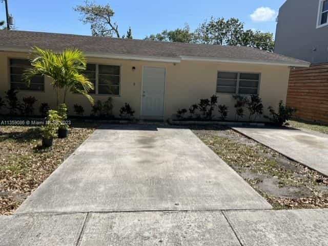 House in Biscayne Park, Florida 11629567