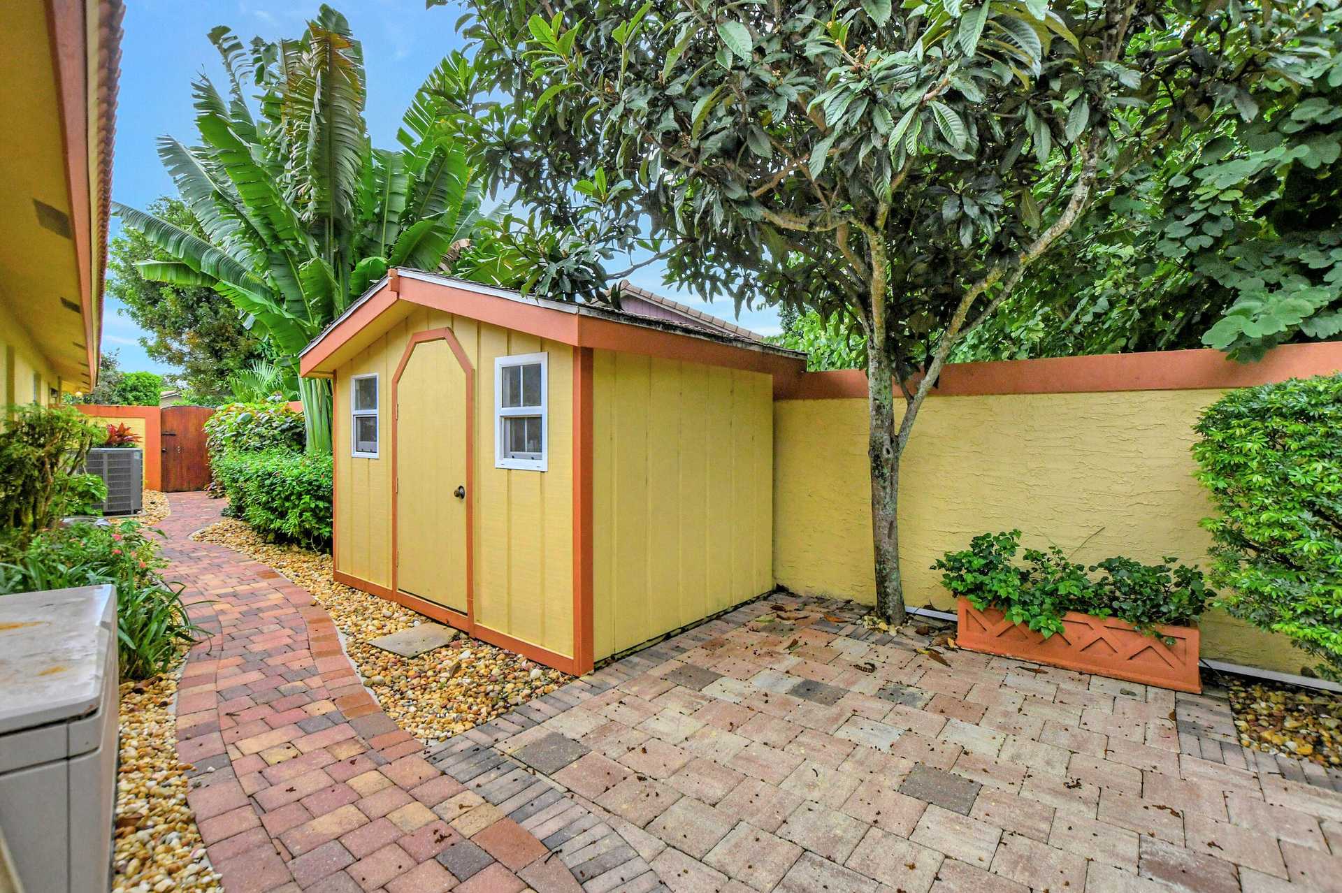 House in Boca Raton, Florida 11629624