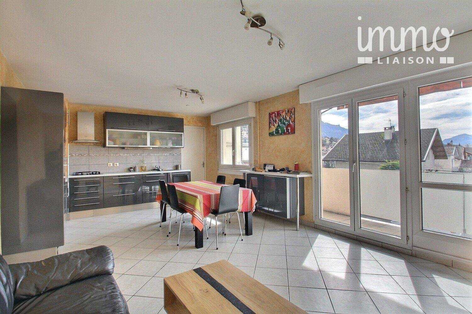 Condominium in Aix-les-Bains, Savoie 11630011