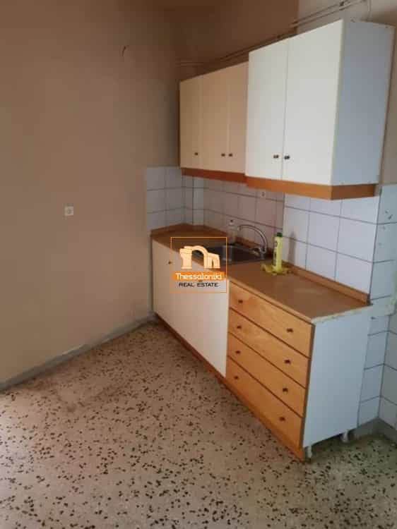 Condominio en Pilaia, Kentriki Macedonia 11630570