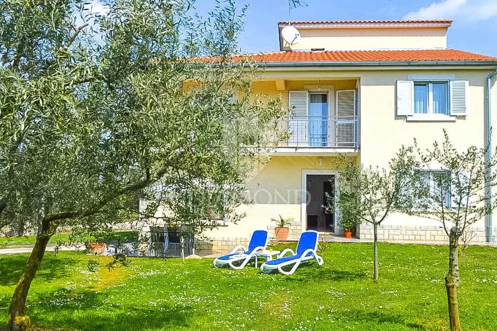 房子 在 Vrsar, Istria County 11630704