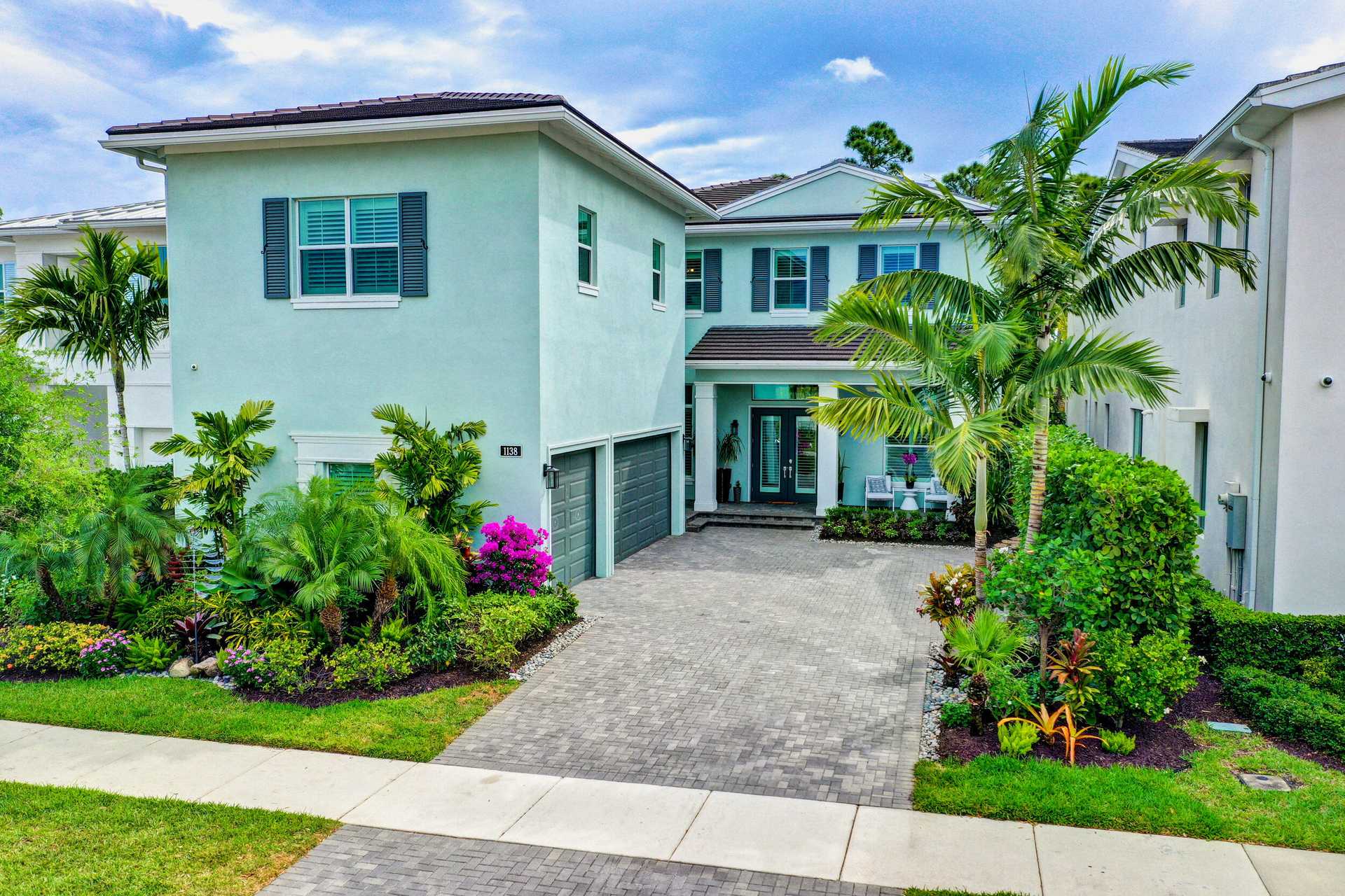 House in Palm Beach Gardens, Florida 11630912