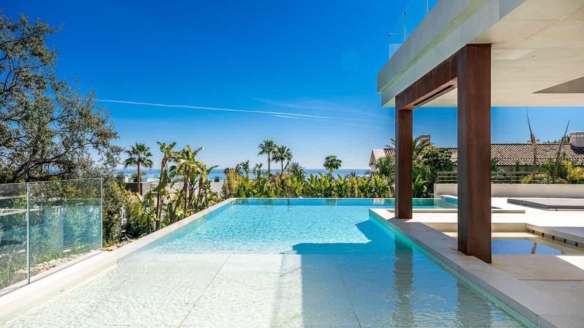 Residential in Marbella, Andalusia 11631076