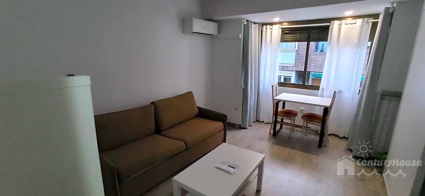 公寓 在 Madrid, Comunidad de Madrid 11631130