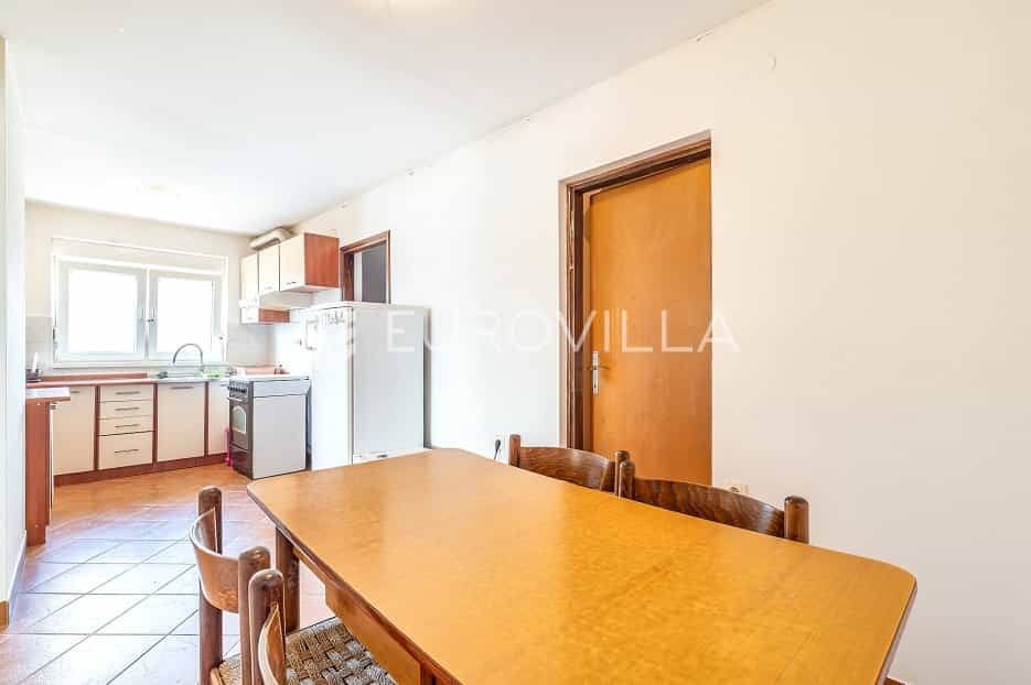 公寓 在 大戈里察, 萨格勒巴卡·祖帕尼亚 11631320