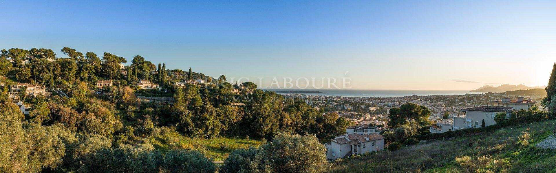 Condominium in Cap Martin, Provence-Alpes-Cote d'Azur 11631619