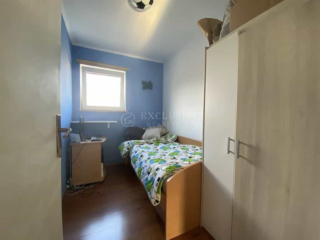 Condominium in Matulji, Primorsko-Goranska Zupanija 11631936