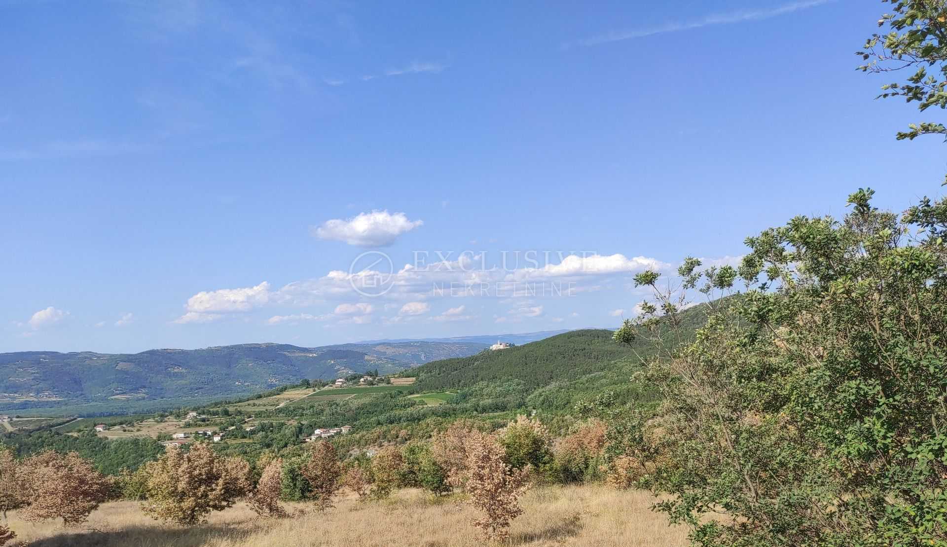 Γη σε Karojba, Istarska Zupanija 11631963