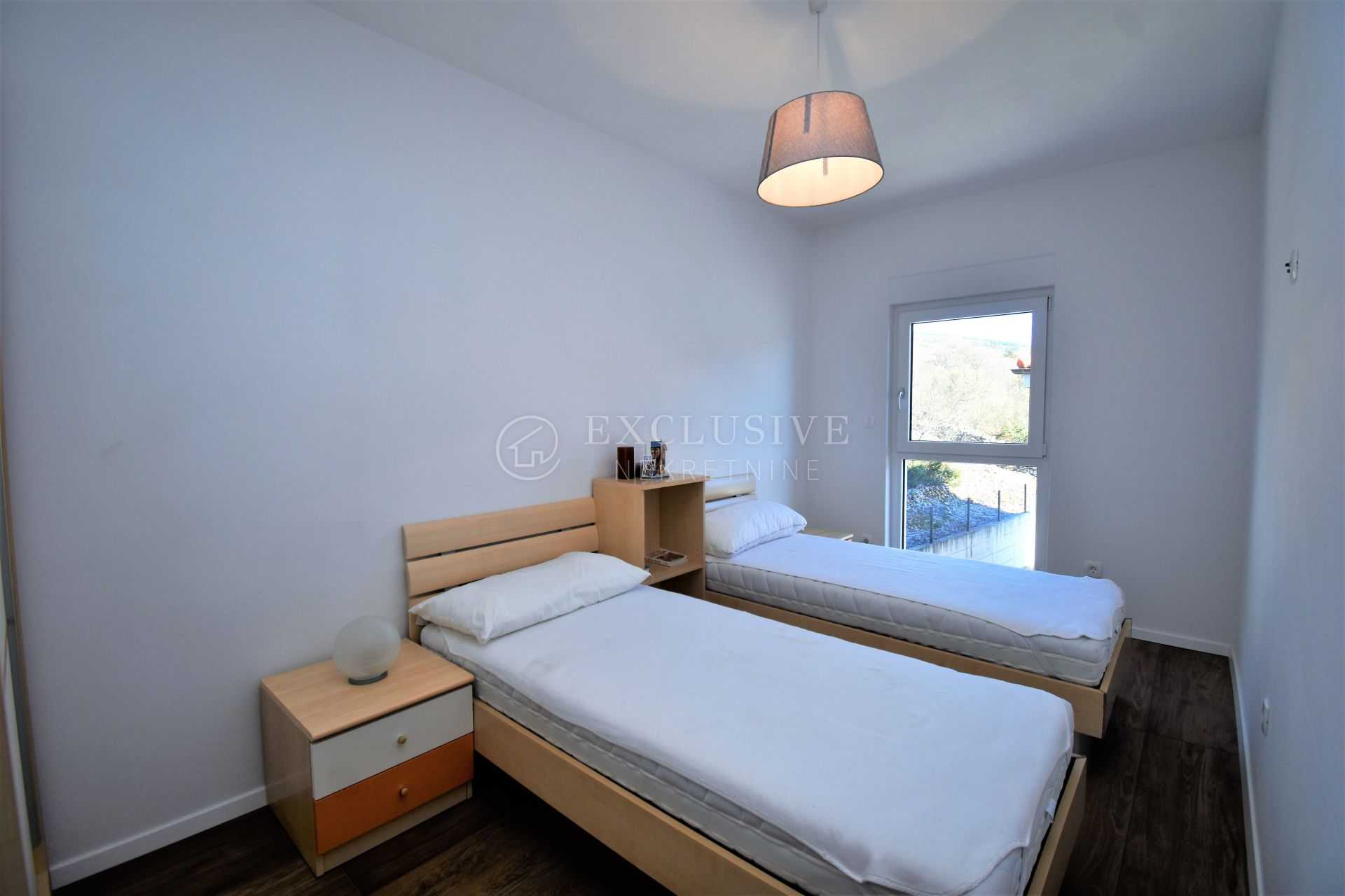 公寓 在 Klanfari, Primorsko-Goranska Zupanija 11632187