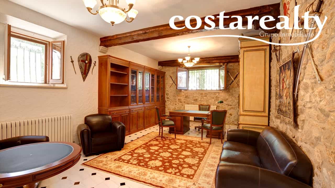 公寓 在 Calonge, Catalunya 11632400