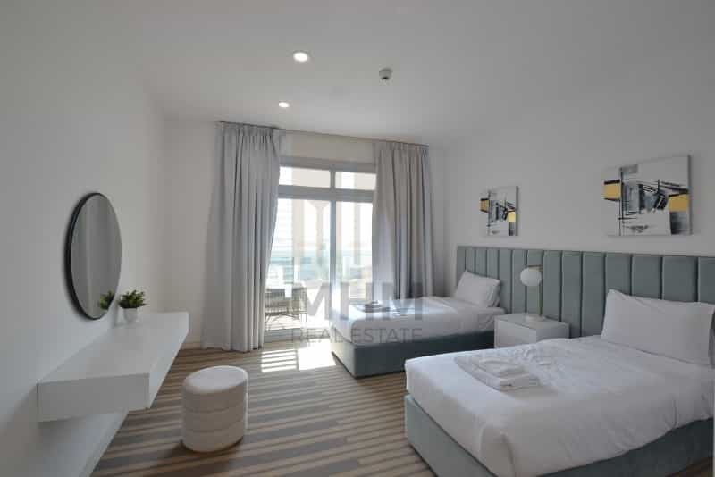 Condominium in Dubai, Dubayy 11632717