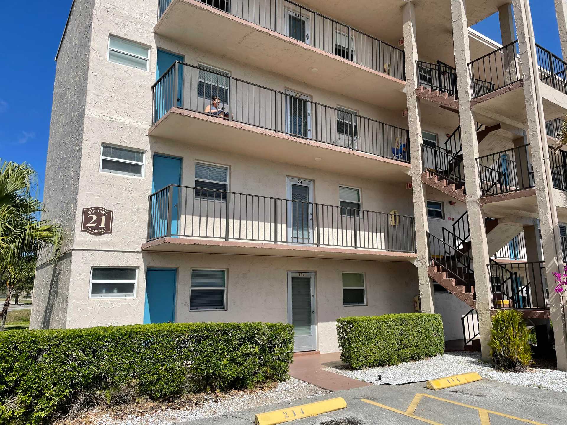 Condominium in Palm Springs, Florida 11632815