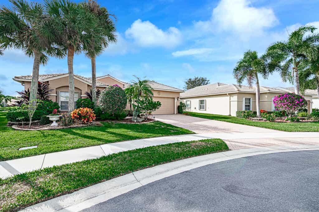 Residential in Boynton Beach, Florida 11632984