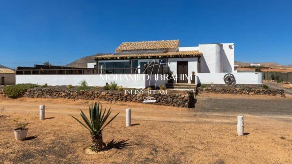 House in Puerto del Rosario, Canary Islands 11632990