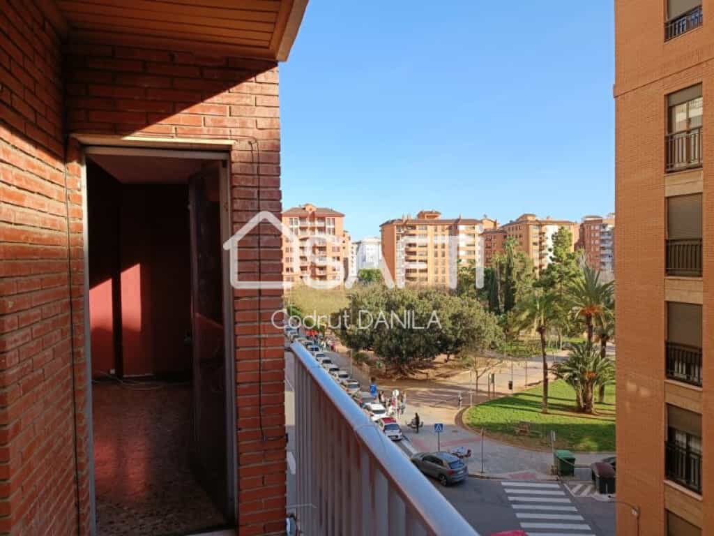 Condominium in Castellon de la Plana, Valencia 11633004