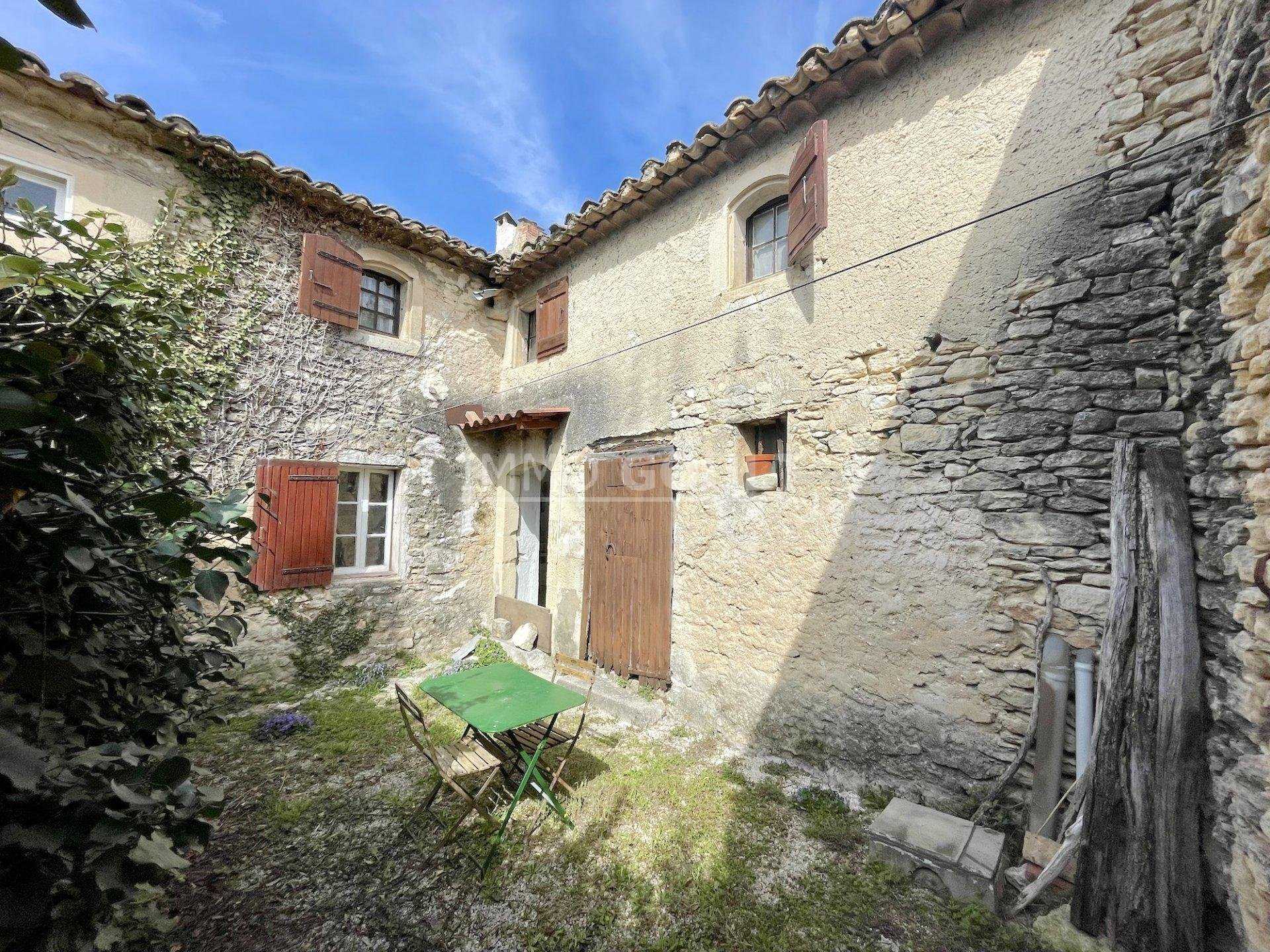 Rumah di Saint-Pantaleon, Provence-Alpes-Cote d'Azur 11633121
