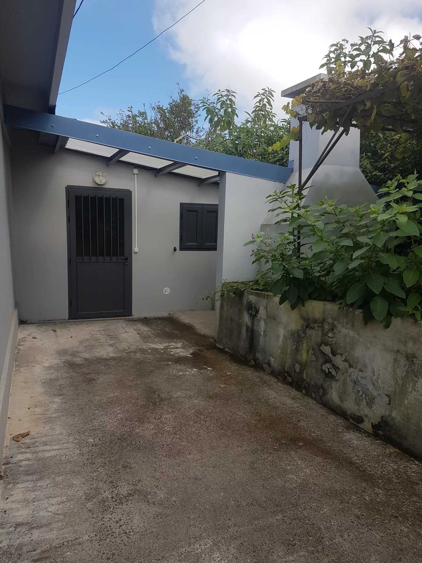 House in Le Tampon, La Réunion 11633171