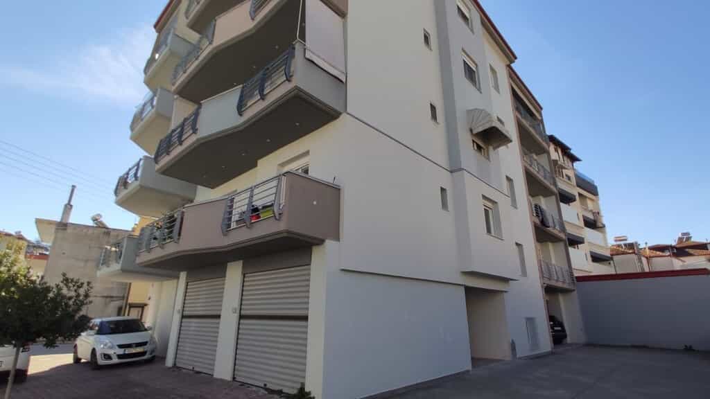 Condominium in Katerini,  11633480