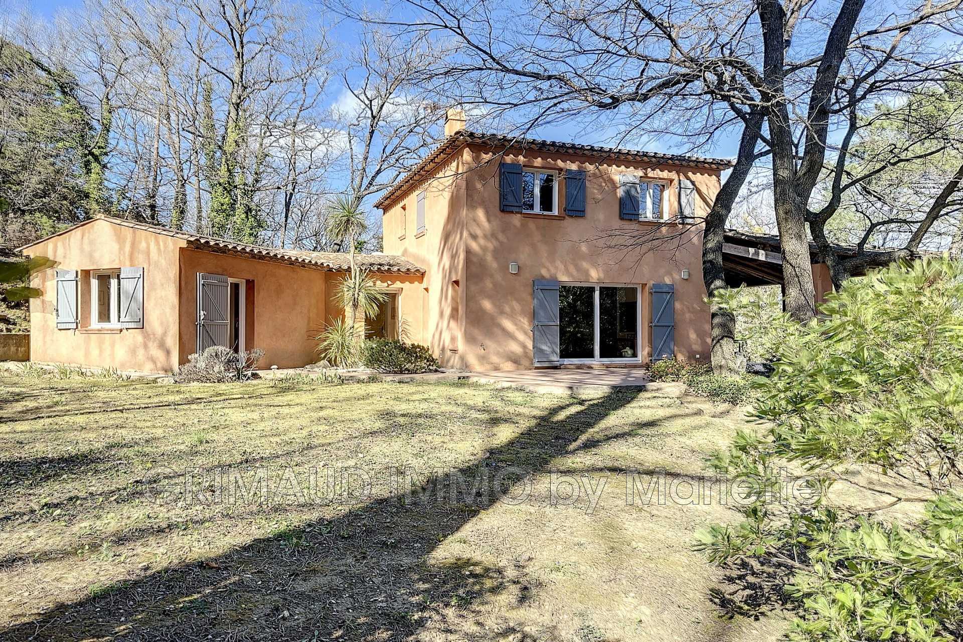 Hus i La Garde-Freinet, Provence-Alpes-Cote d'Azur 11633825