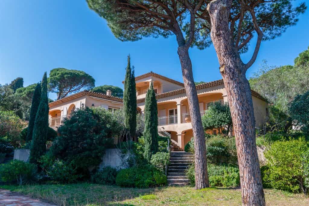 Hus i Grimaud, Provence-Alpes-Cote d'Azur 11633831