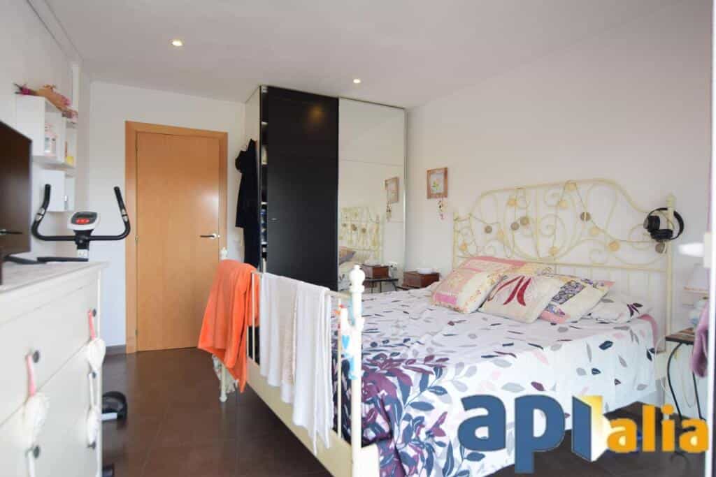 公寓 在 Arenys de Munt, Catalunya 11634829