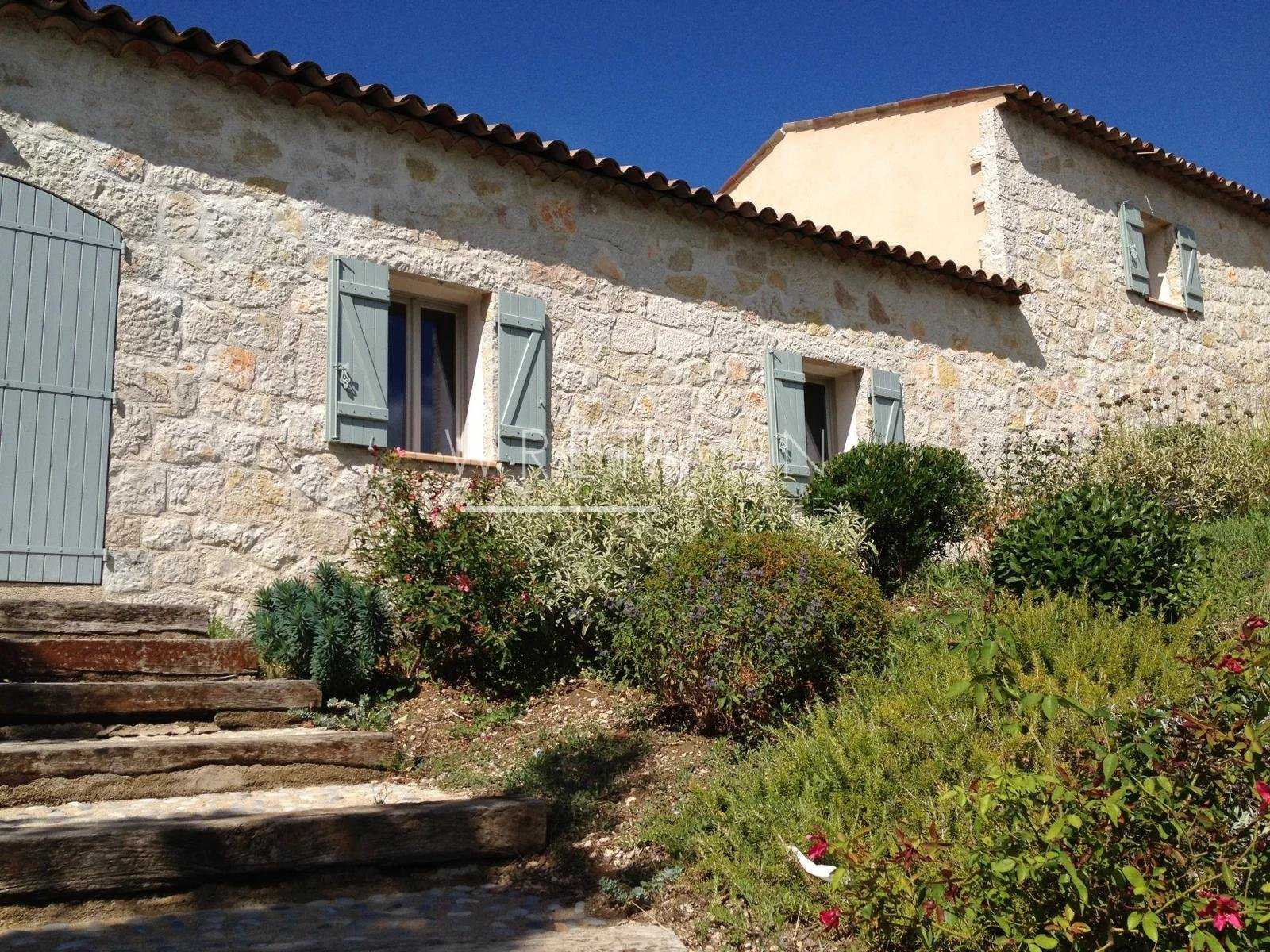 Rumah di Seillan, Provence-Alpes-Cote d'Azur 11634847