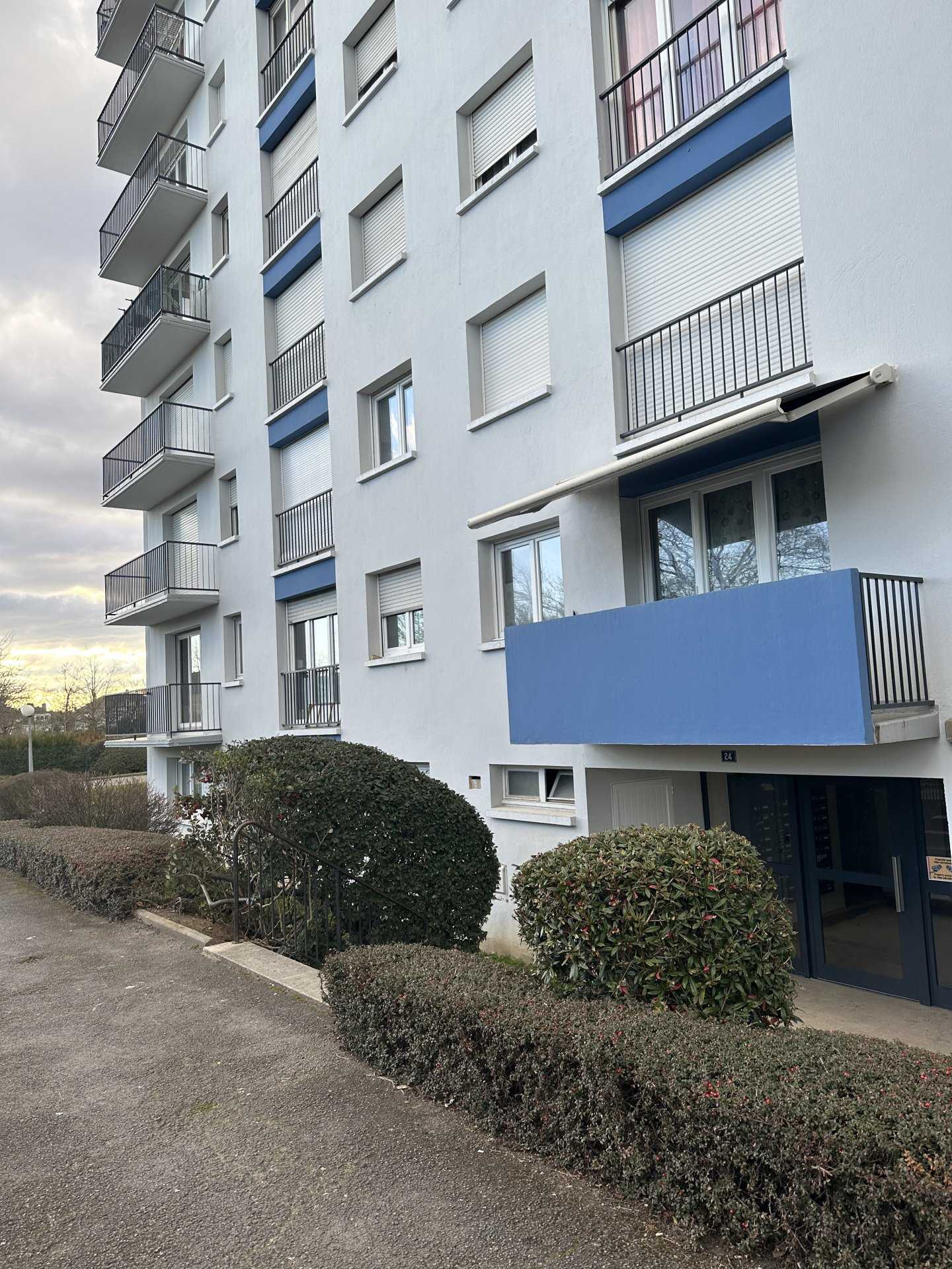 Condominium in Thionville, Grand Est 11634873