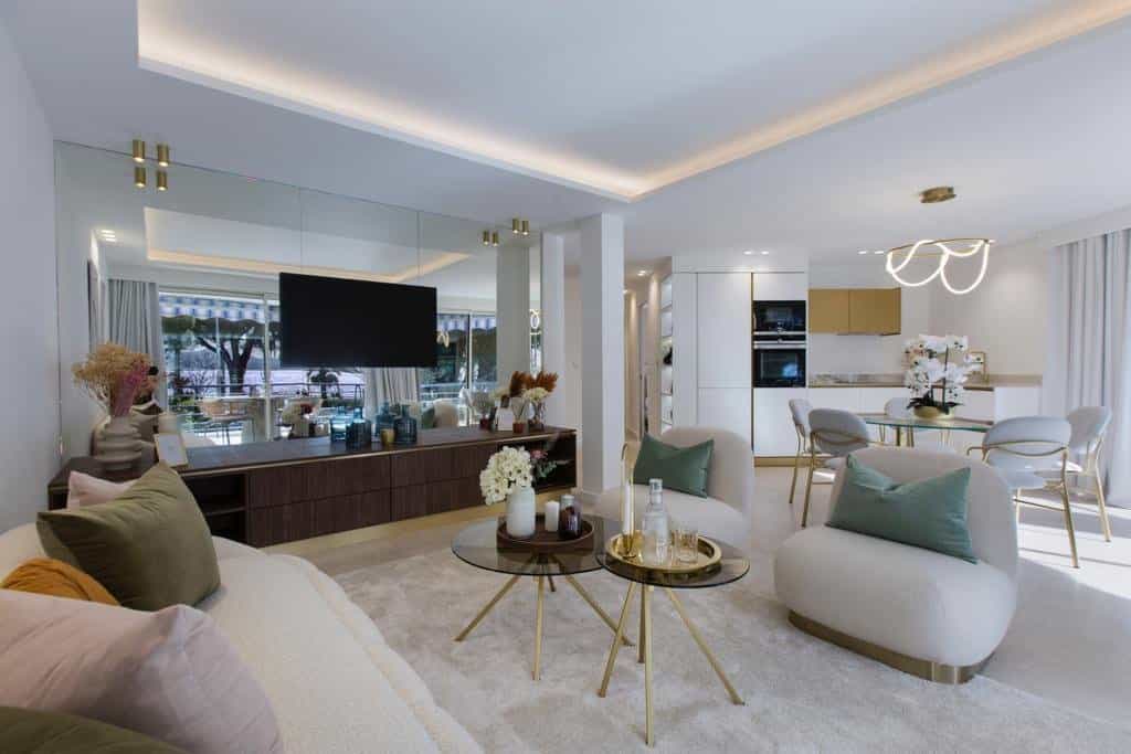 Condominium in Cannes, Alpes-Maritimes 11634880