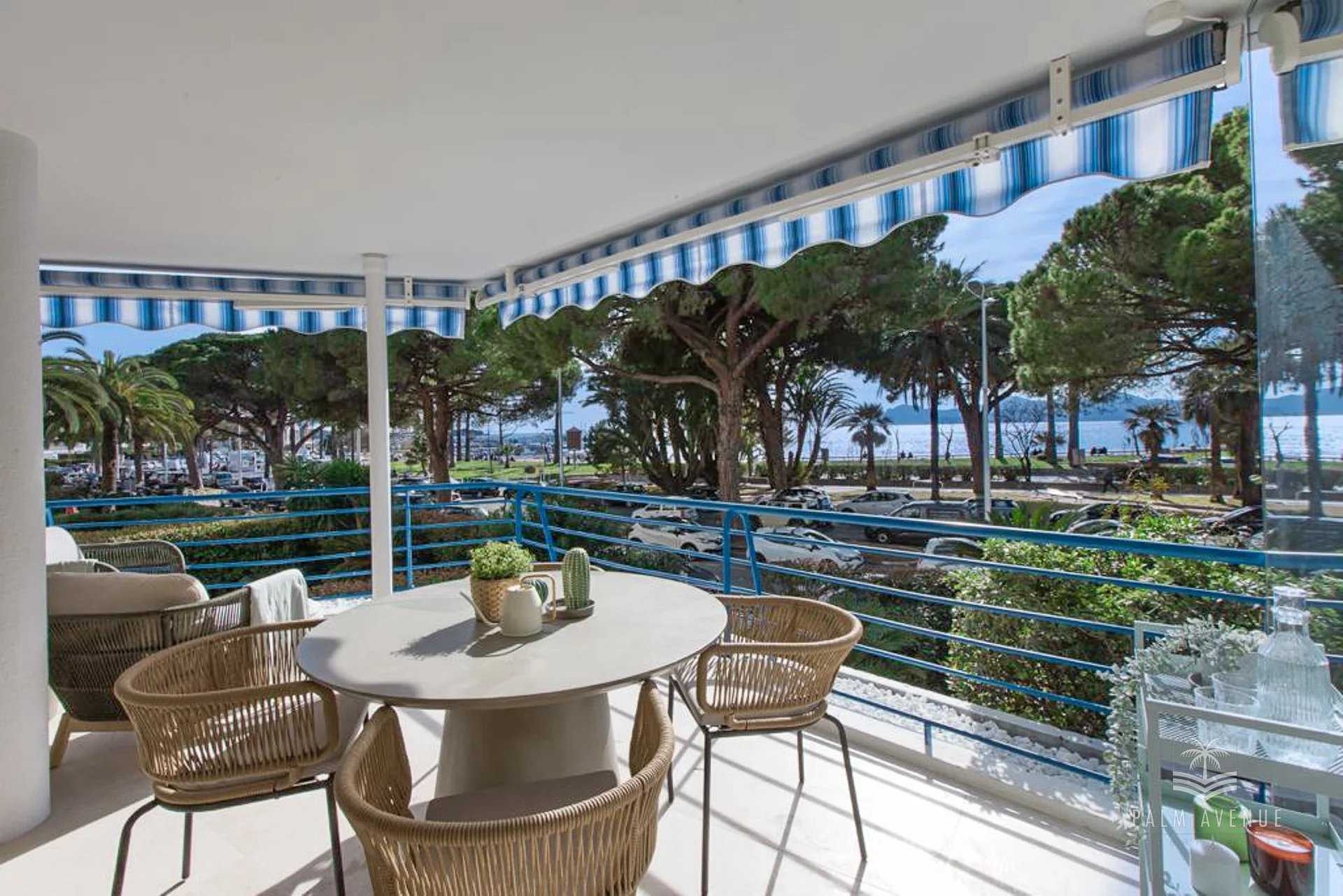 Condominium dans Cannes, Provence-Alpes-Côte d'Azur 11634880