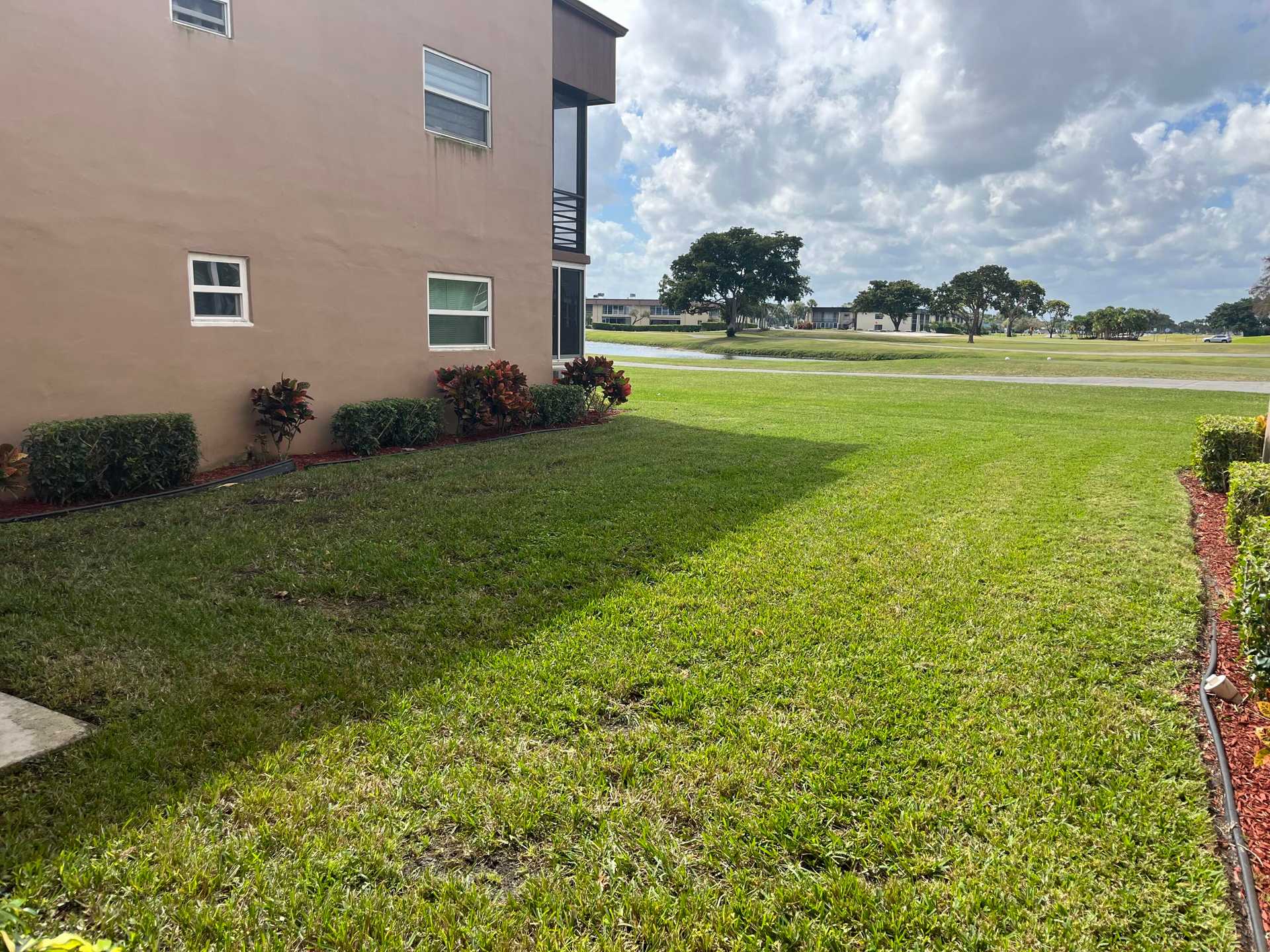 Condominium in Kings Point, Florida 11634940