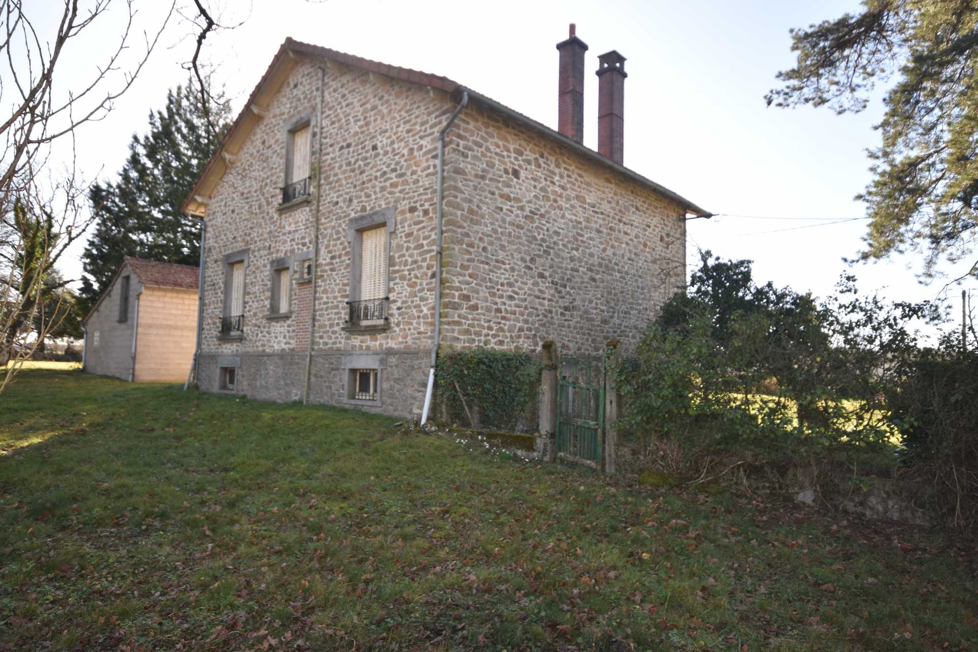 집 에 , Nouvelle-Aquitaine 11635380