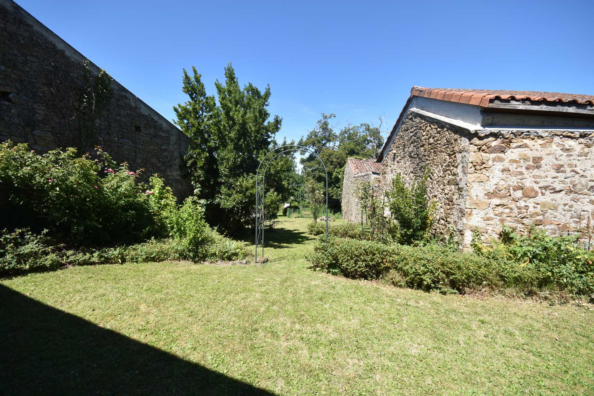 Talo sisään Moissannes, Nouvelle-Aquitaine 11635382