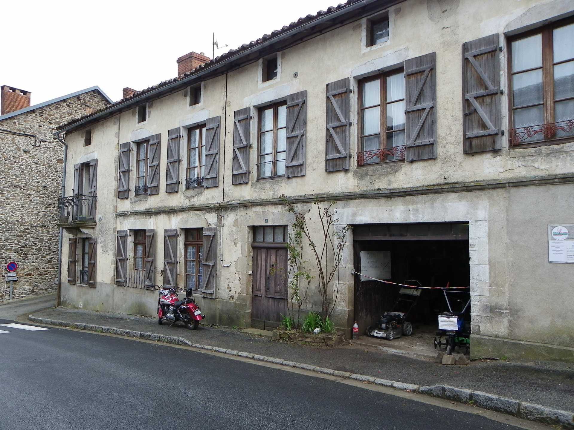 σπίτι σε Moissannes, Nouvelle-Aquitaine 11635385