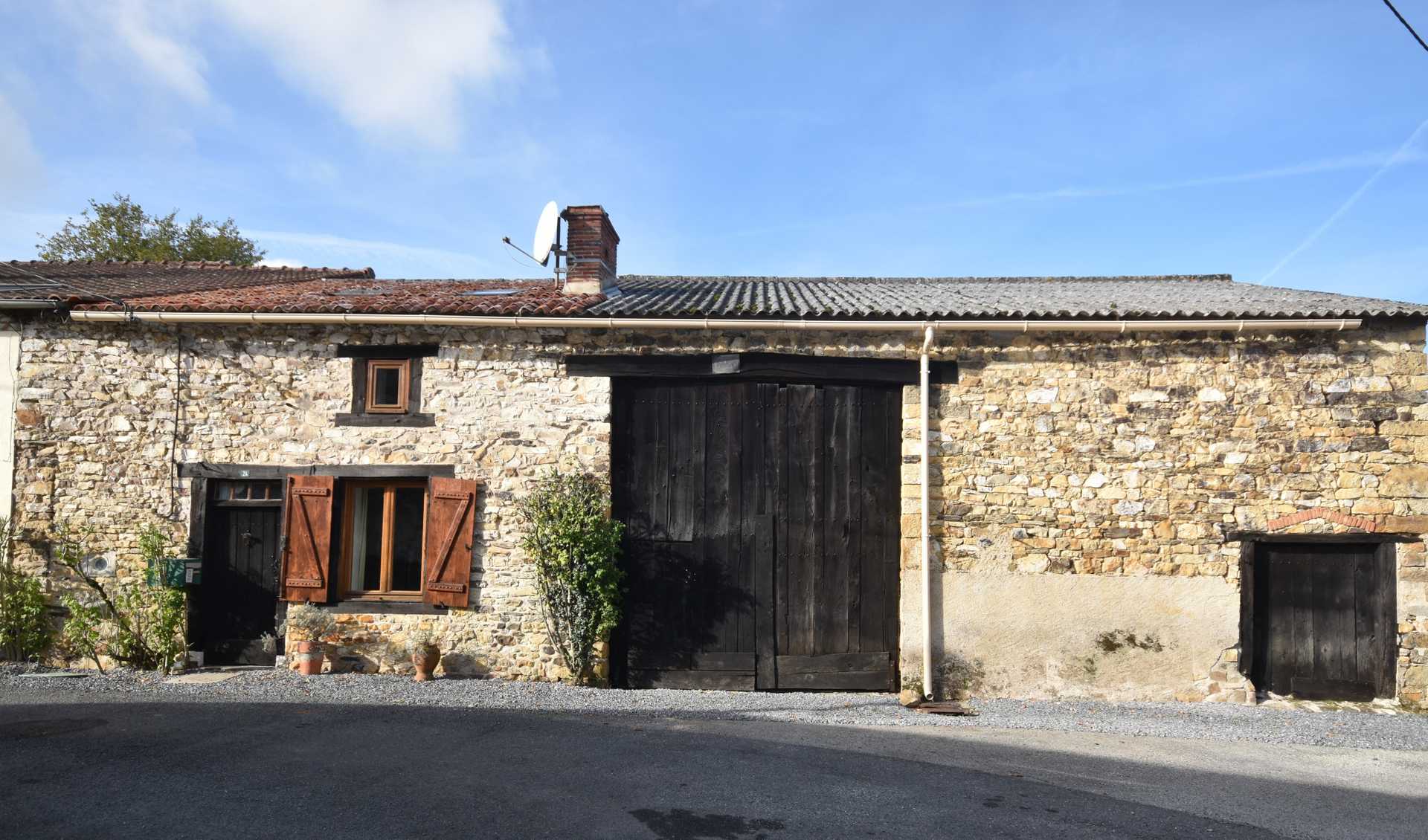 Rumah di Moissannes, Nouvelle-Aquitaine 11635387