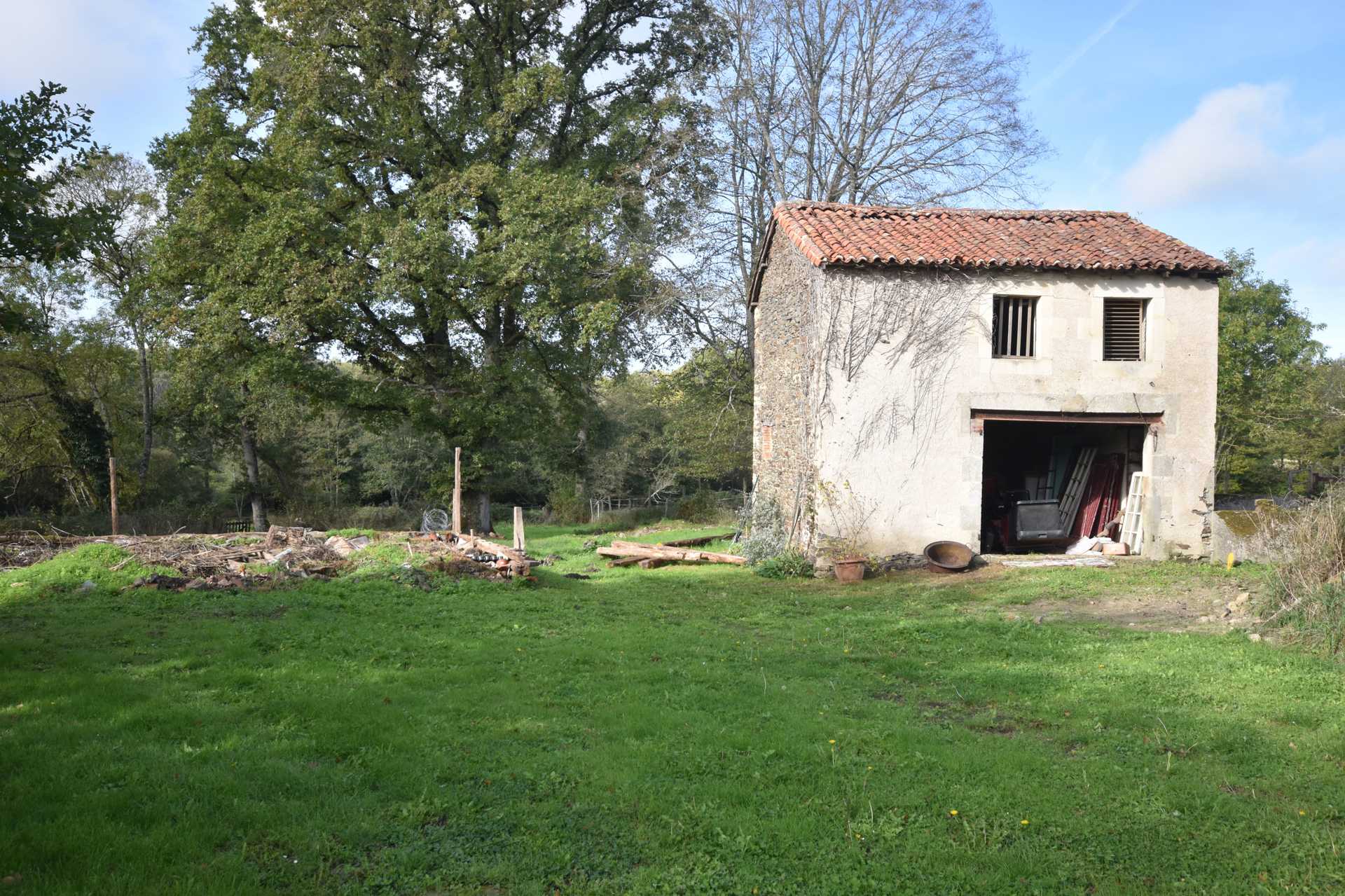 rumah dalam Moissannes, Nouvelle-Aquitaine 11635387