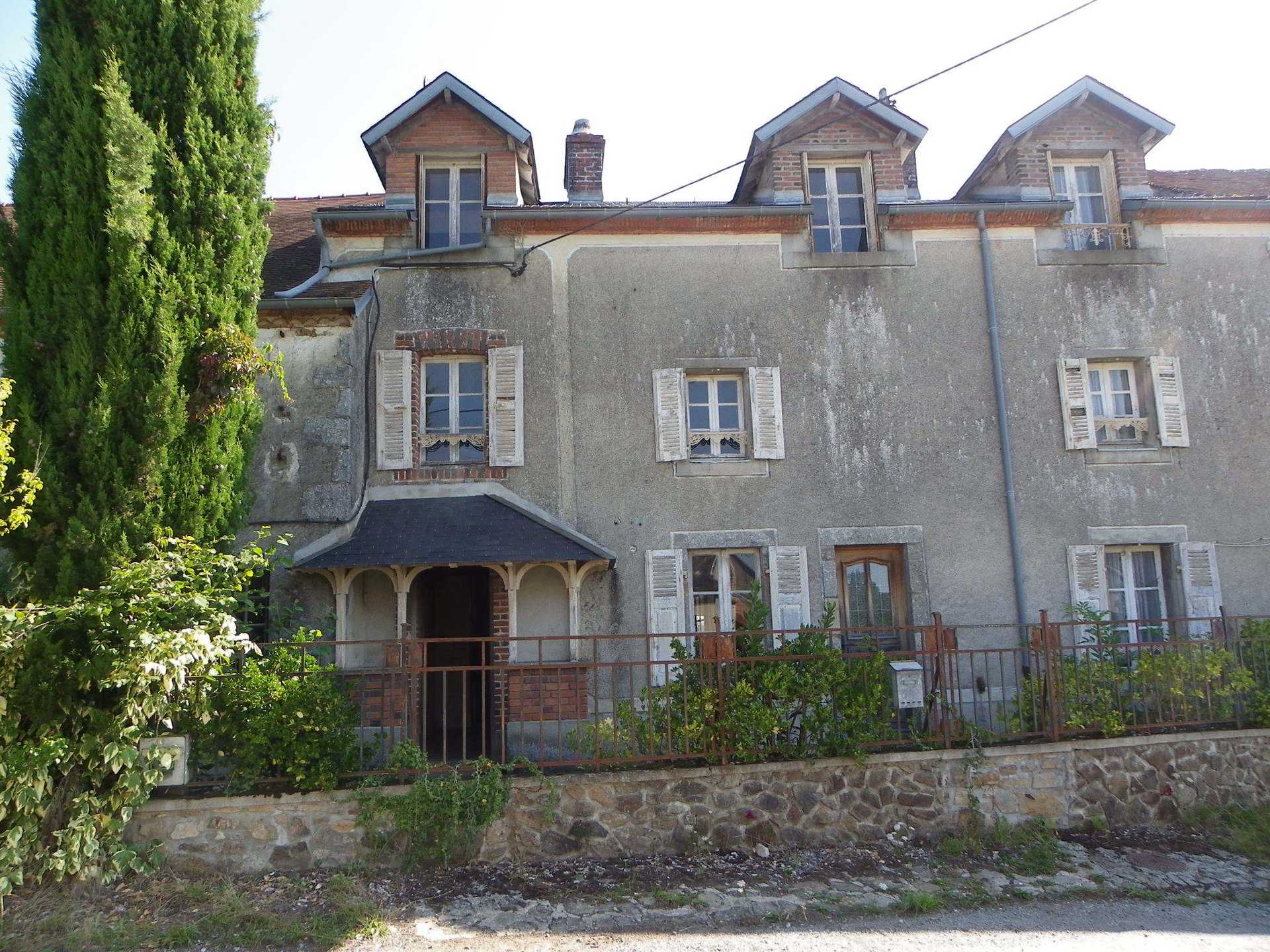 Rumah di Moissannes, Nouvelle-Aquitaine 11635390