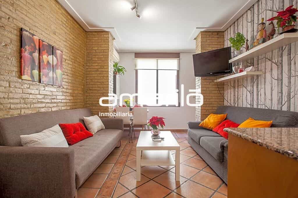 Condominium in València, Comunidad Valenciana 11636224