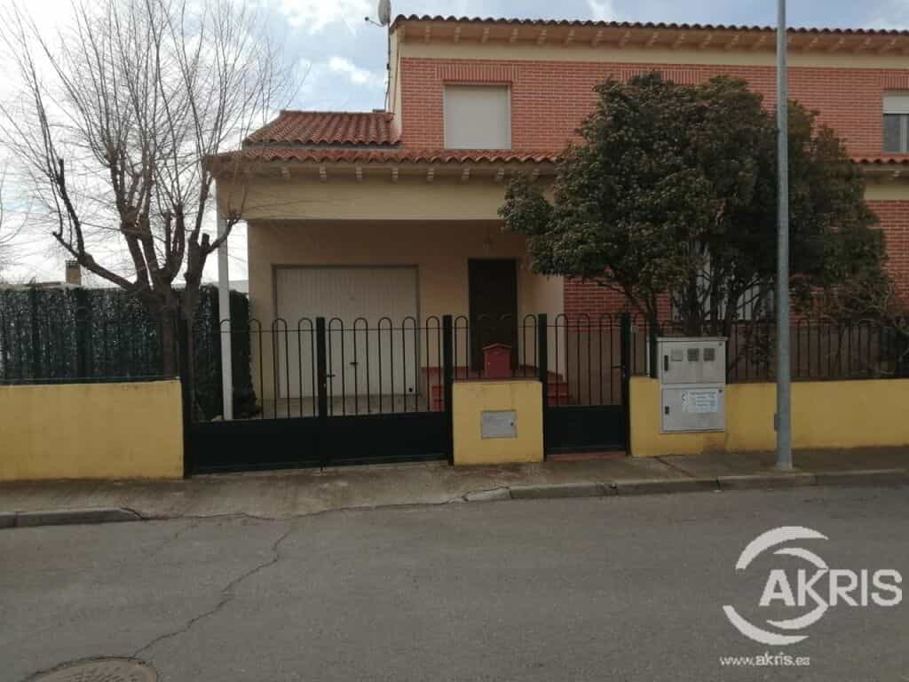 rumah dalam Esquivias, Castille-La Mancha 11636229