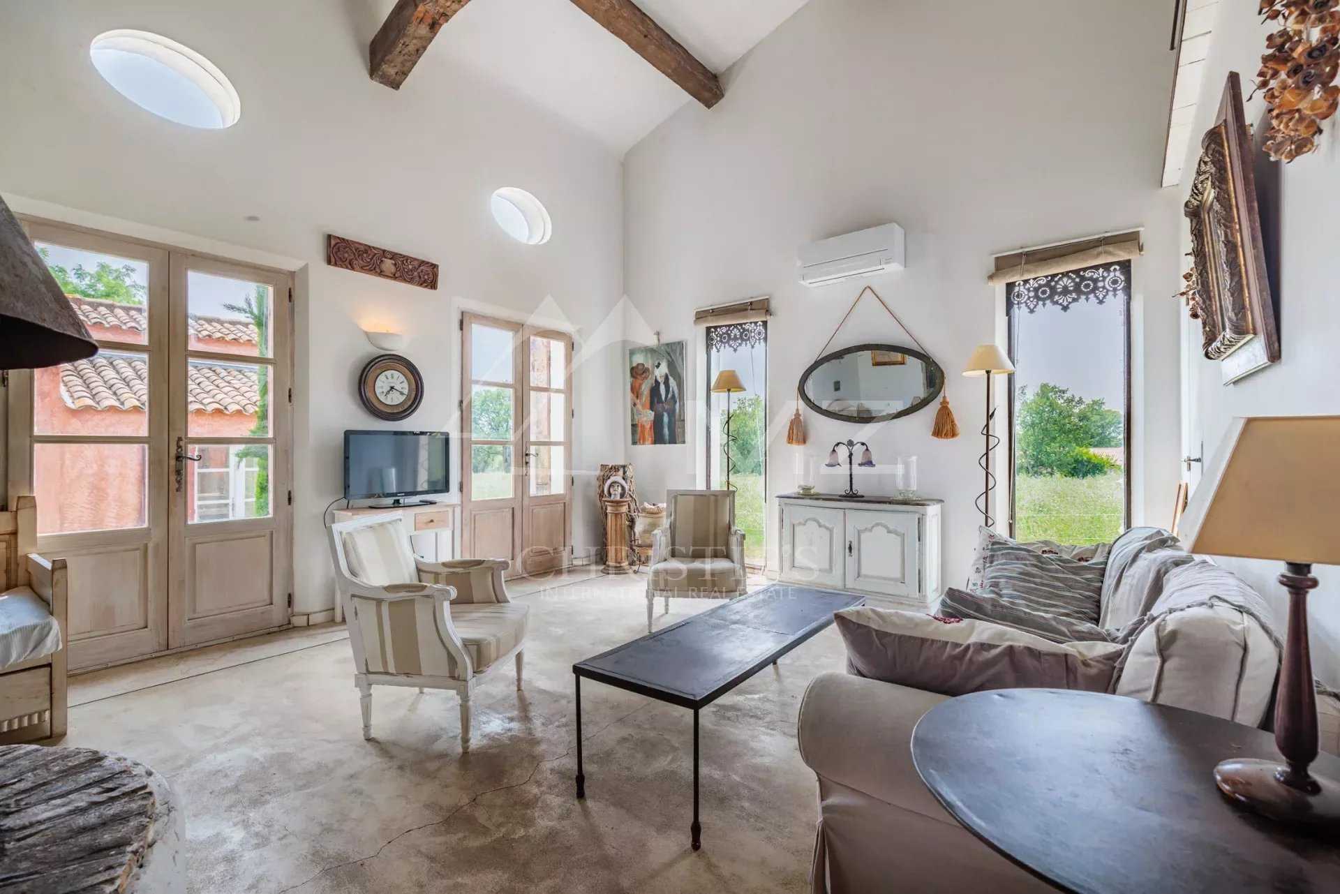 Dom w Lauris, Provence-Alpes-Cote d'Azur 11636246