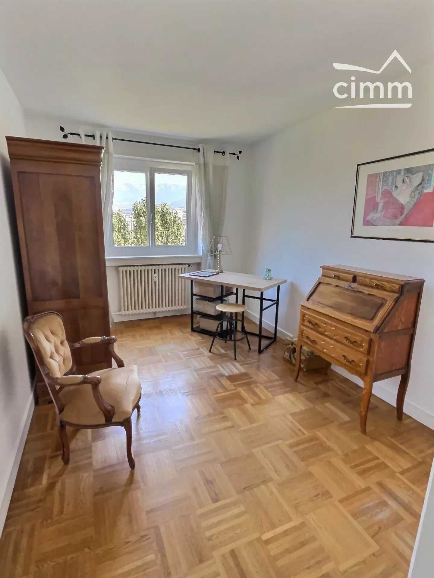 公寓 在 Grenoble, Isère 11636374
