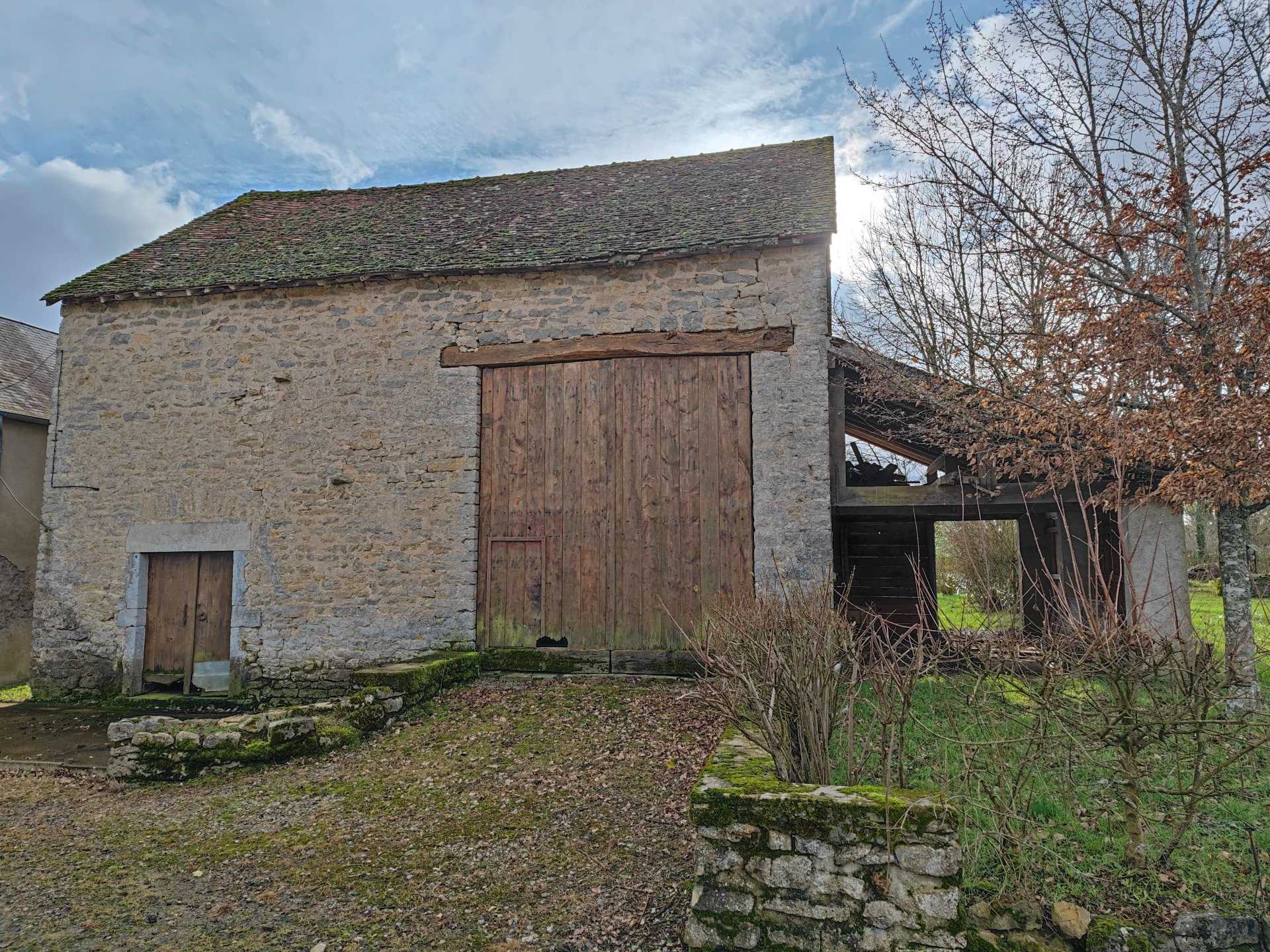 Rumah di jalang, Bourgogne-Franche-Comte 11636458