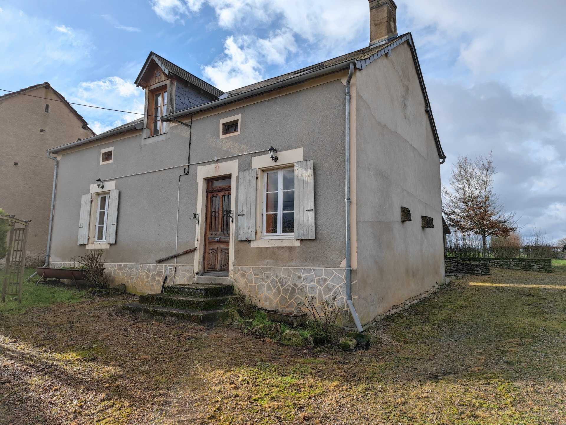 Talo sisään Biches, Bourgogne-Franche-Comte 11636458