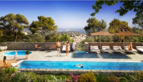 Condominium in Vieille Chapelle, Provence-Alpes-Cote d'Azur 11636504