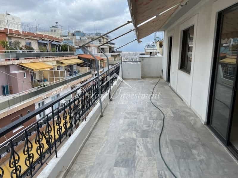 Real Estate in Piraeus, Attiki 11636586