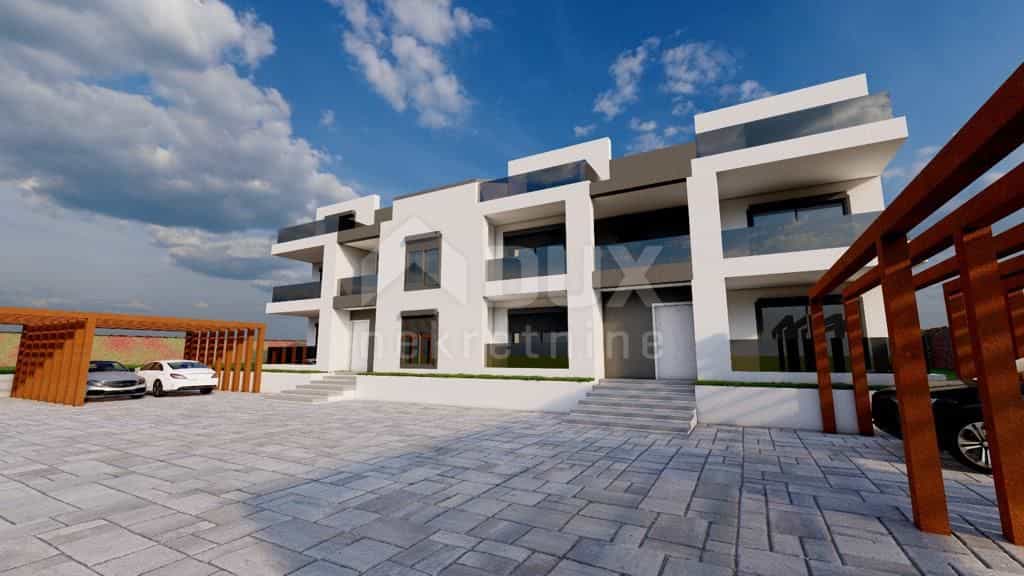 Condominium in Funtana, Istria County 11636850