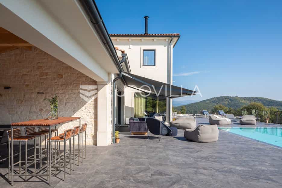 House in Karojba, Istarska županija 11637220