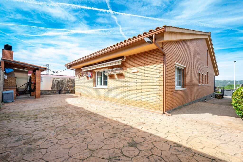 σπίτι σε Rubí, Catalunya 11637433
