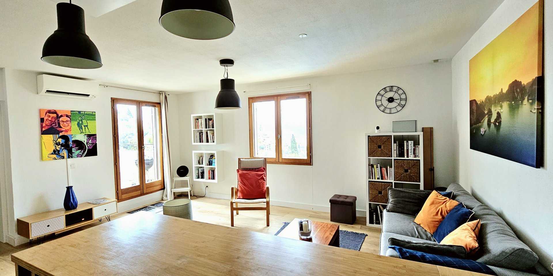 公寓 在 Le Broc, 普羅旺斯-阿爾卑斯-藍色海岸 11637462